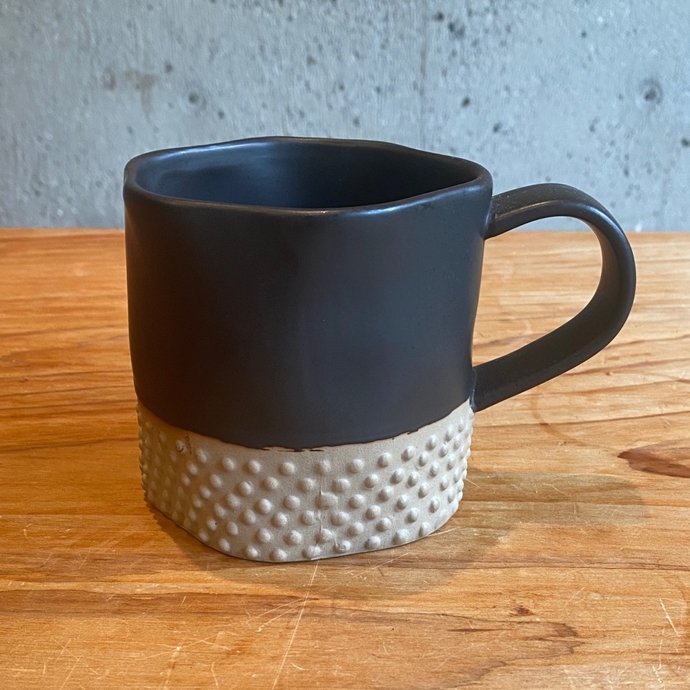 Indaba Hive Mug in Black